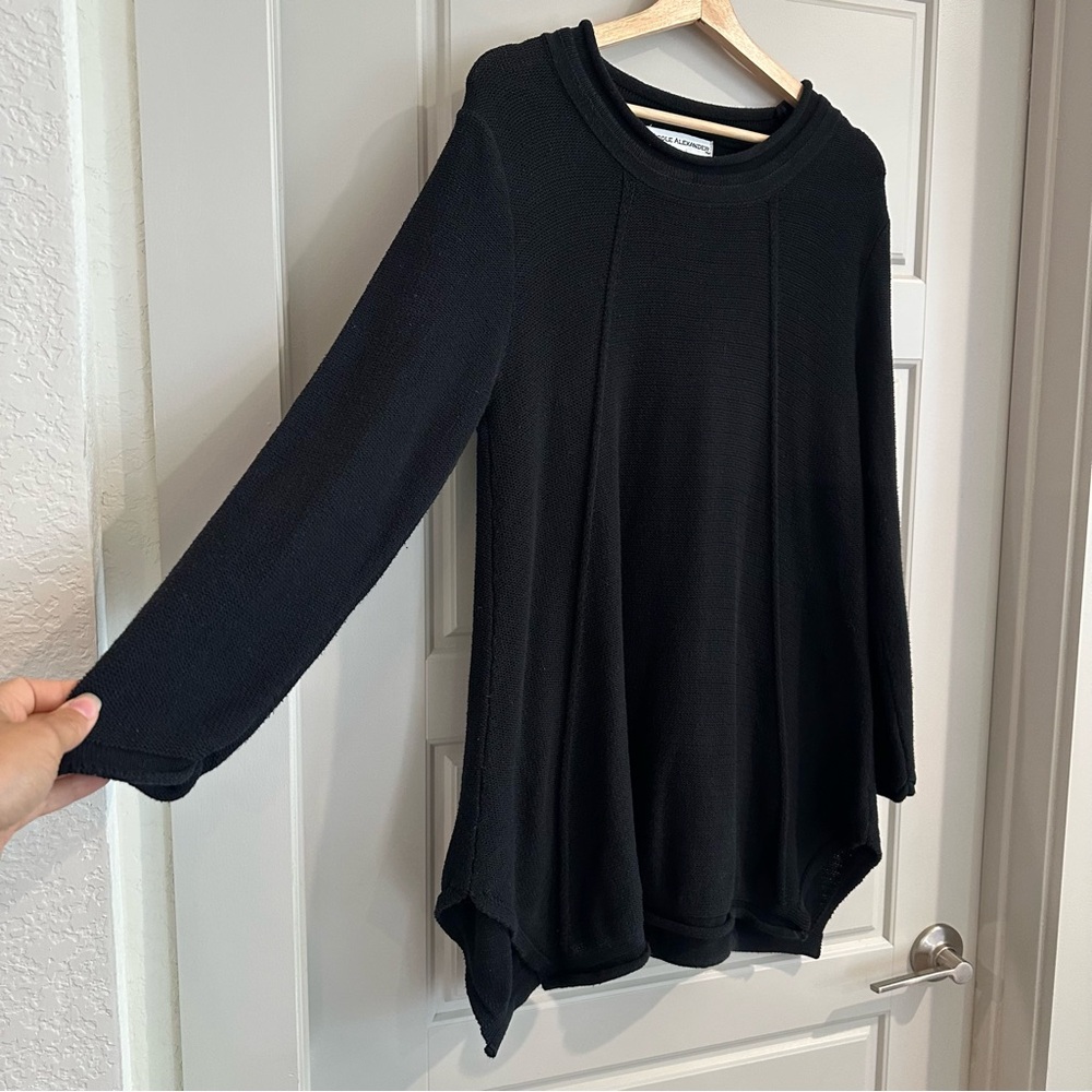 Nicole Alexander Black Cotton Knit Long Sleeve Tunic Size S/M‎